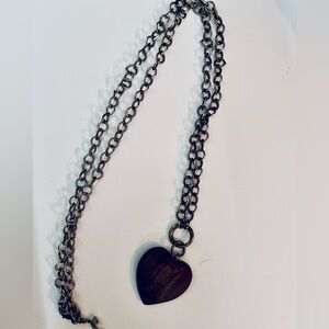 AE HEART NECKLACE